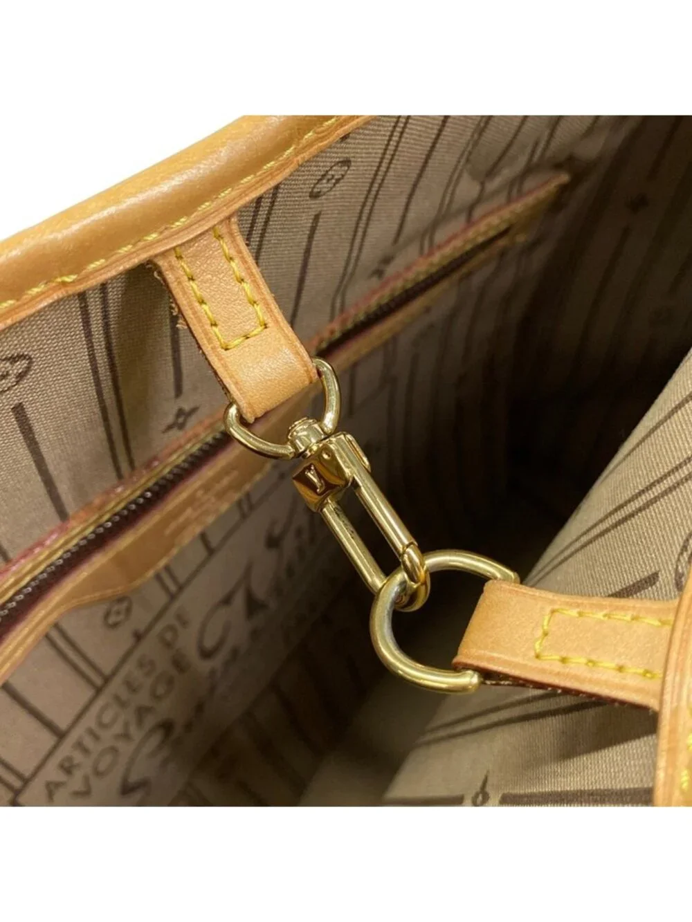 Louis Vuitton category tote